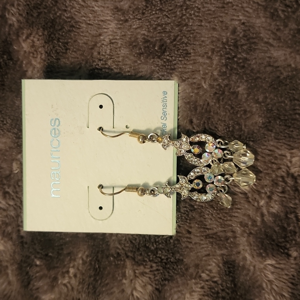 Chandelier earrings
